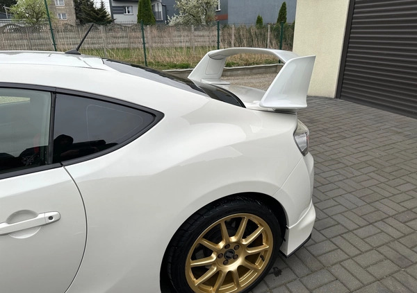 Toyota GT86 cena 89999 przebieg: 70000, rok produkcji 2013 z Serock małe 497